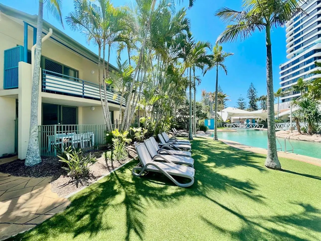 Diamond Beach 30 Gold Coast